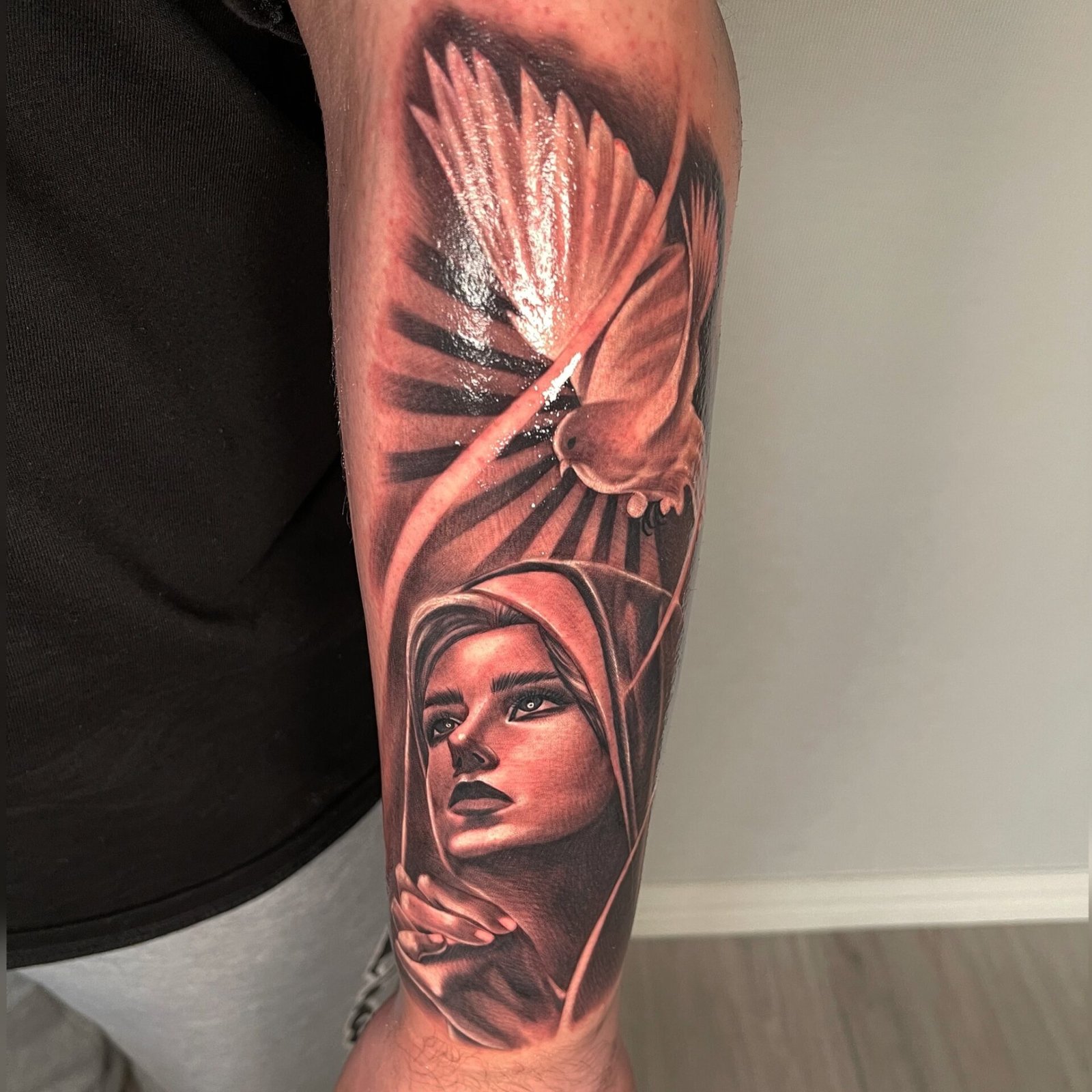 Virgin Mary, virgen de Guadalupe, bird